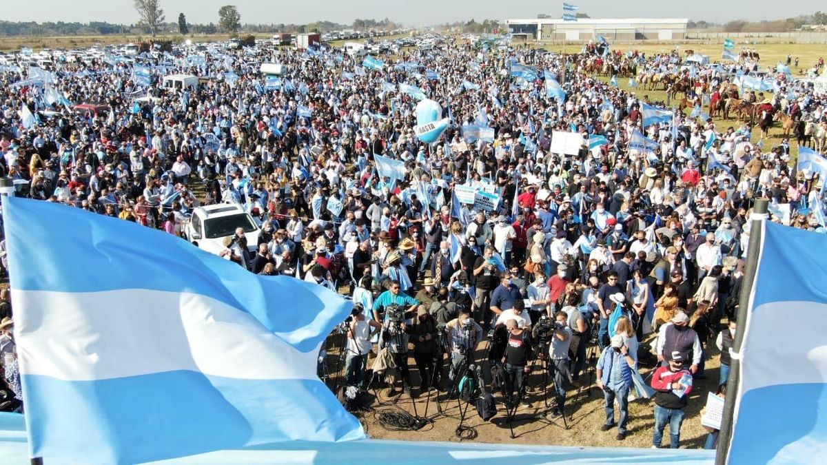Protesta en todo el país: comenzó el paro del campo y no comercializa granos ni hacienda en rechazo al Gobierno